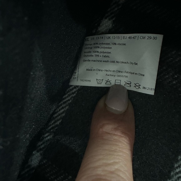 Men’s dearfoam moccasin slippers. Size 13-14 - Picture 7 of 7